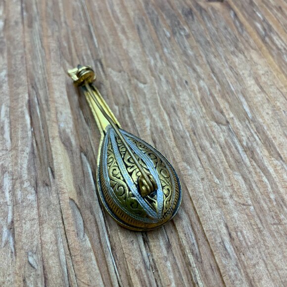 Spanish Damascene Mandolin Vintage Gold Tone Brooch Pin - Picture 2 of 6